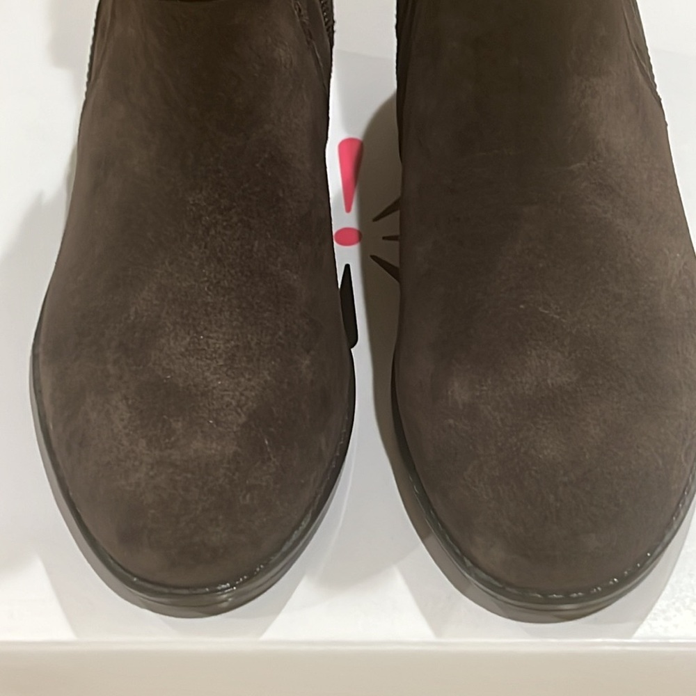 Isaac Mizrahi Ankle Boots - Picture 2 of 8